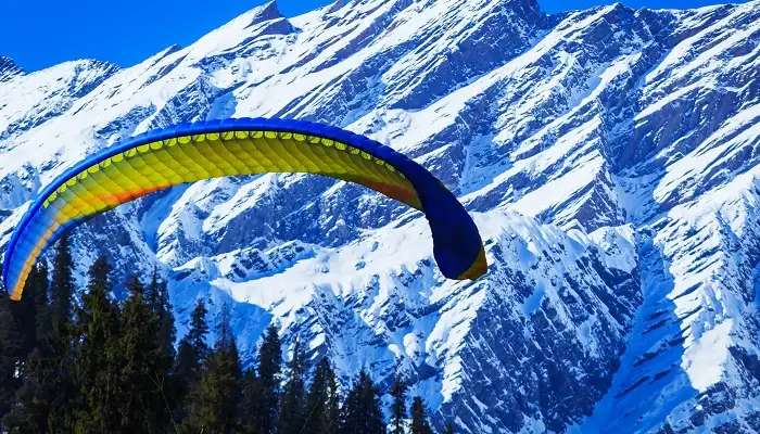 paragliding in Manali