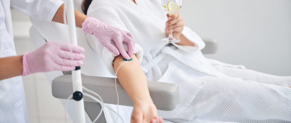 IV Drip Therapy, IV Vitamin Injections | A Modern Wellness Trend