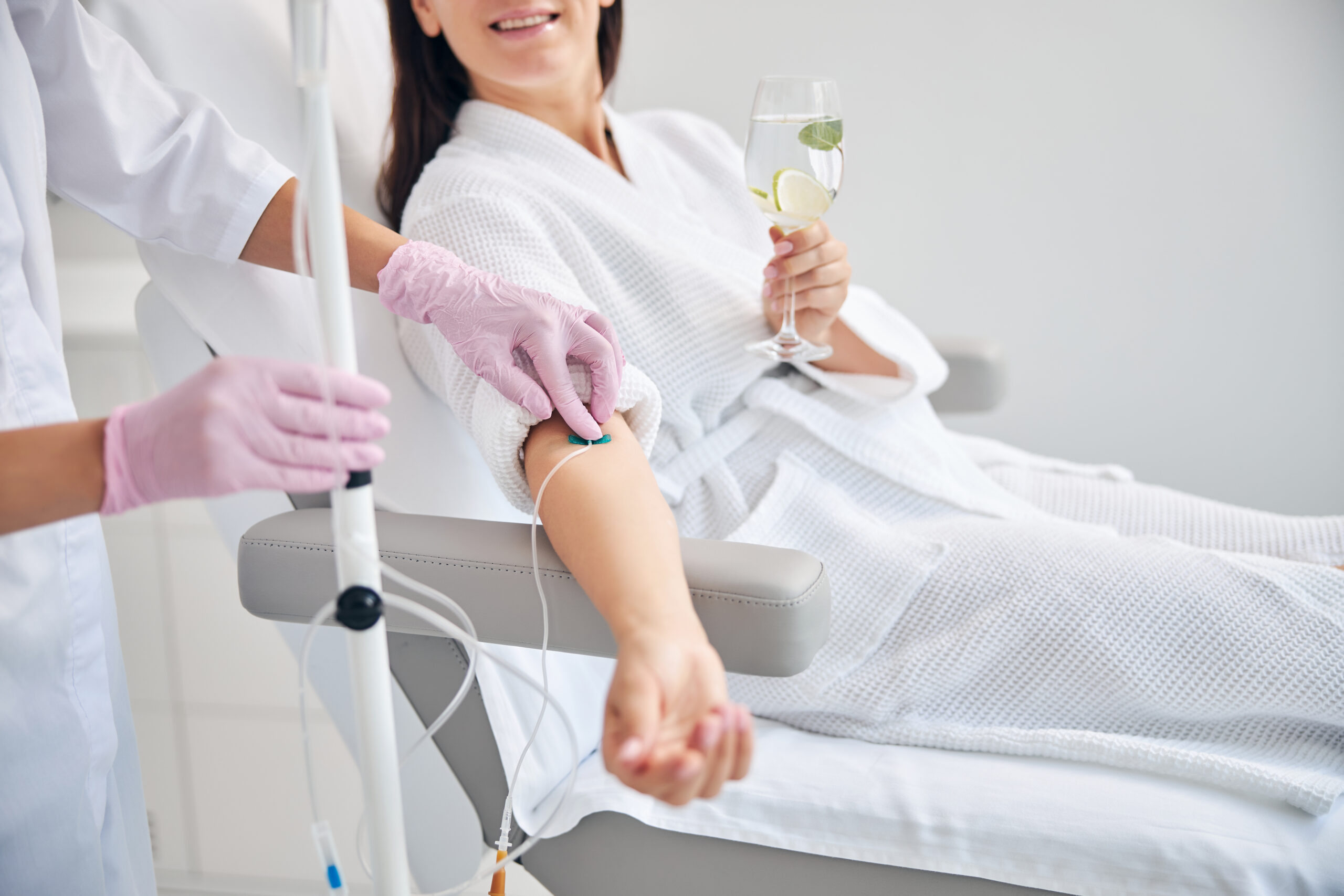 IV Drip Therapy, IV Vitamin Injections | A Modern Wellness Trend